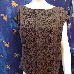 EUC wide neck converse blouse